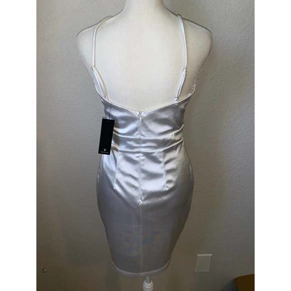 NWT Lulus White Shiny Bodycon Dress Size Medium - Picture 3 of 6